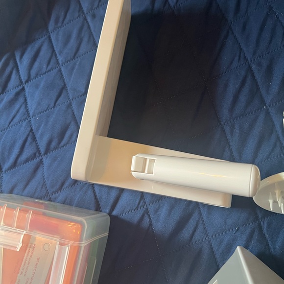 OXO Good Grips® 3-Blade Tabletop Spiralizer with StrongHold Suctions - Picture 7 of 12